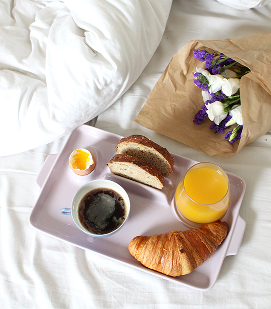 Plateau petit-déjeuner lila